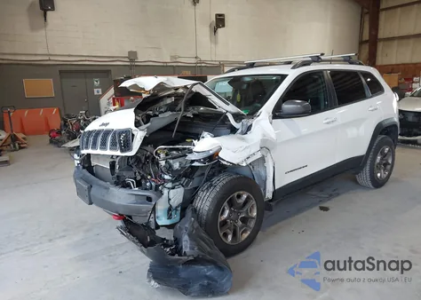 2019 Jeep Cherokee Trailhawk from USA, damaged, VIN 1C4PJMBX6KD478495